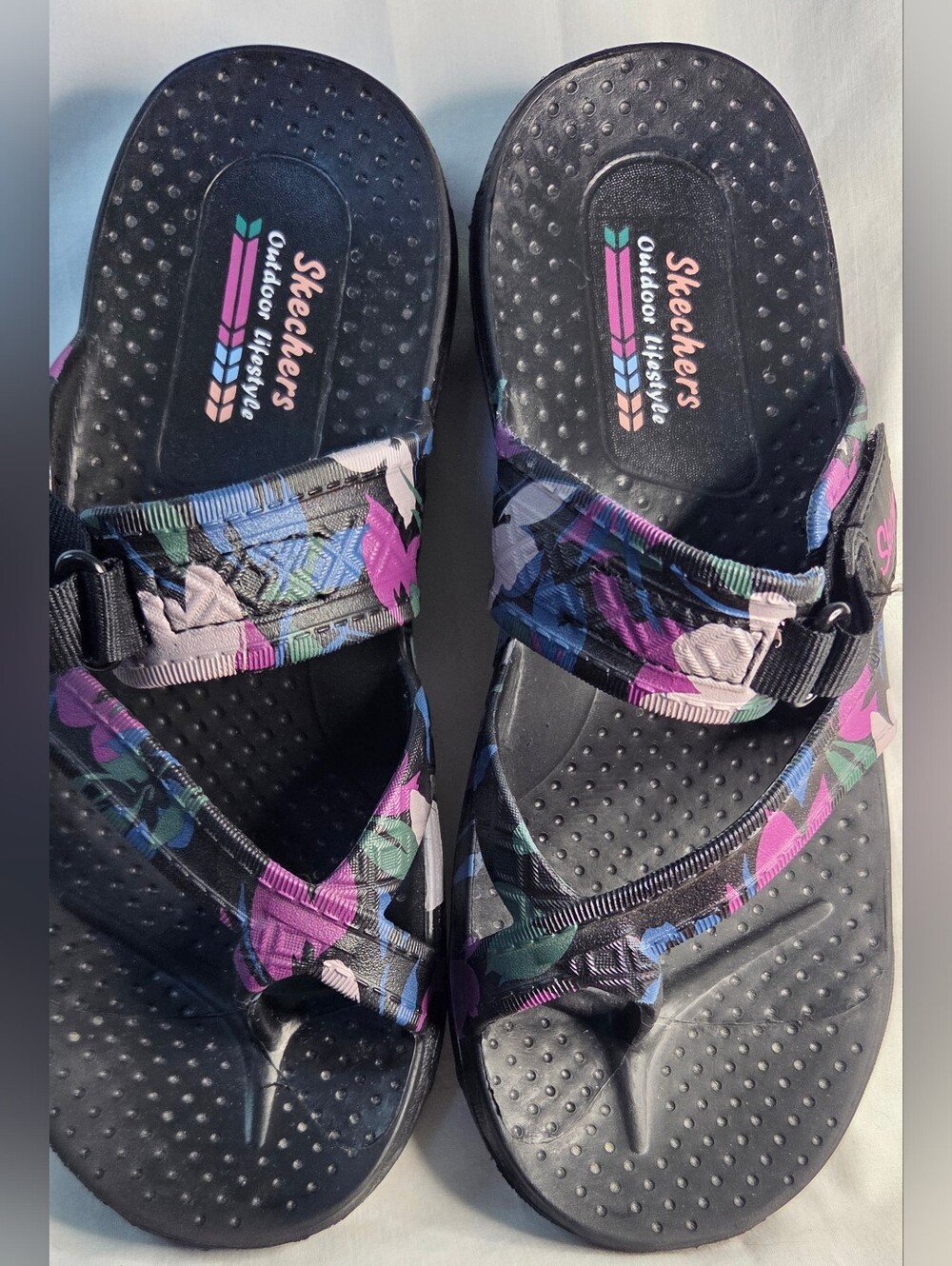 Skechers Women's Thong Sandals Black Purple Floral Comfort Outdoor Beachy Sz 7